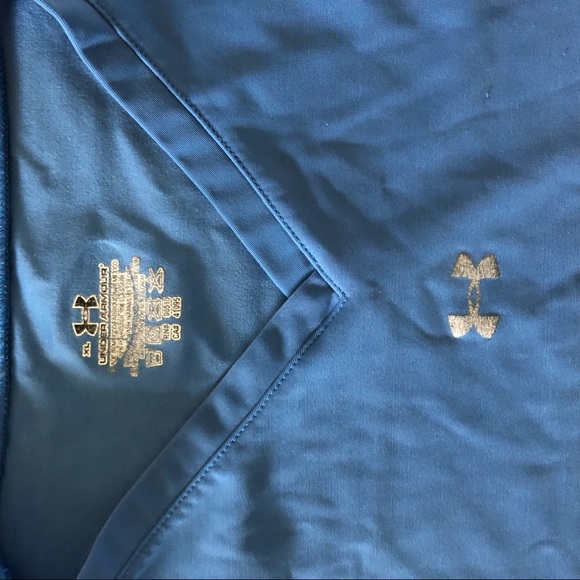 Under Armour V-Neck - Picture 3 of 4